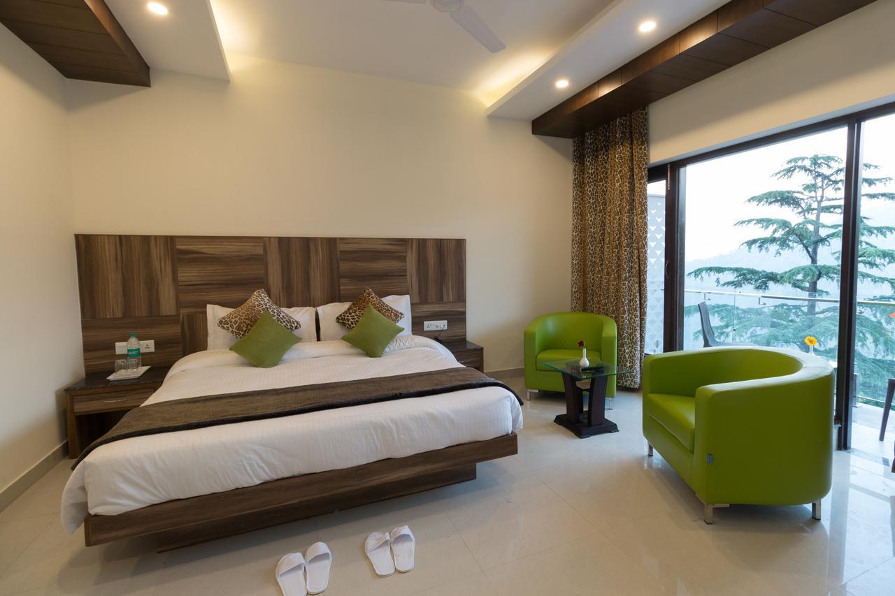 Hotel Seven Oaks Dehradun Esterno foto