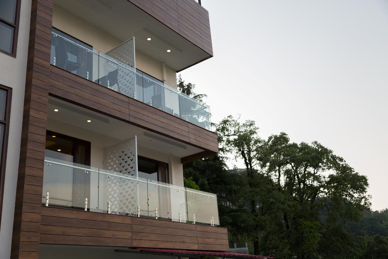 Hotel Seven Oaks Dehradun Esterno foto